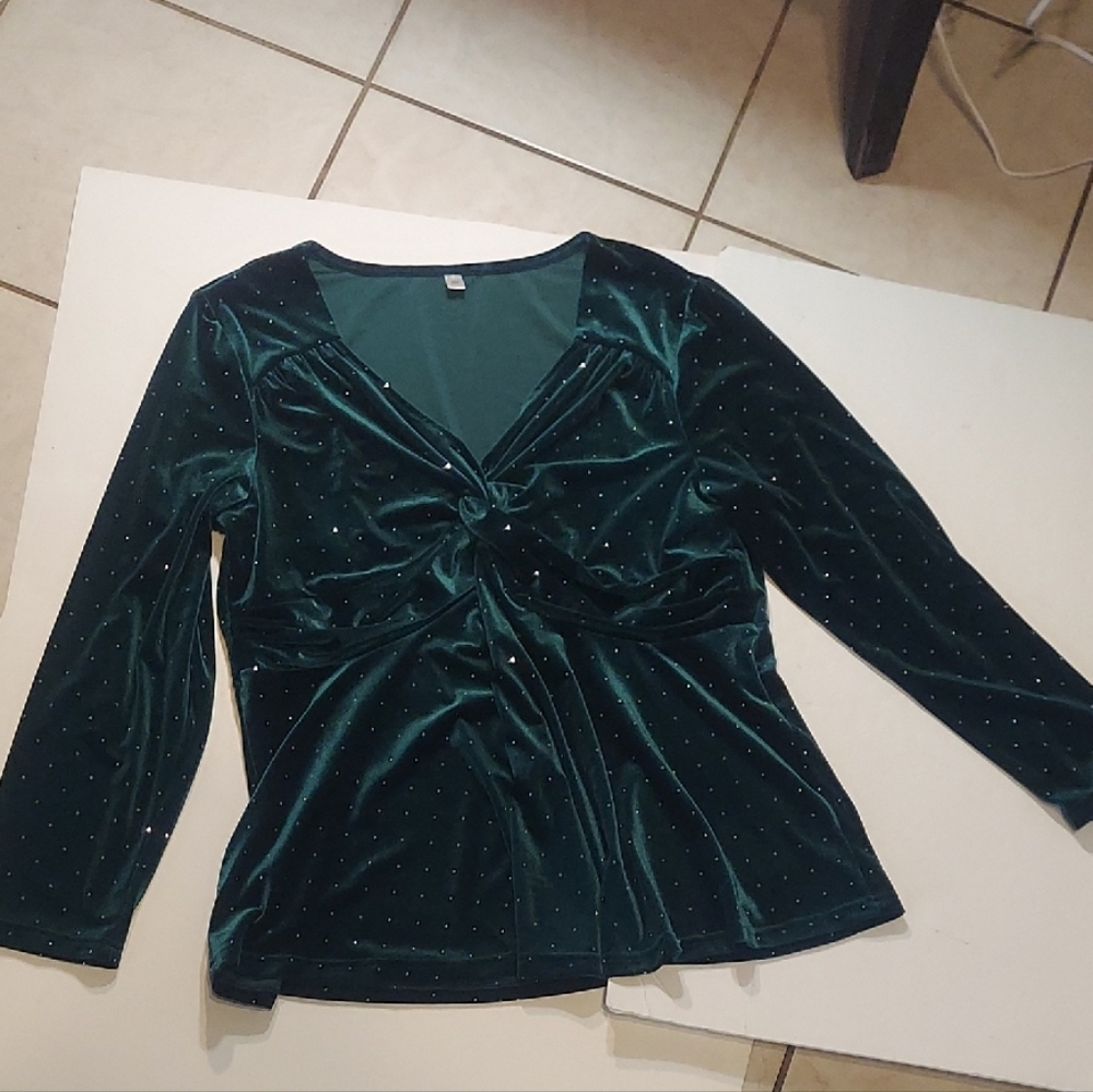 Elegant Green Velvet Women's Top